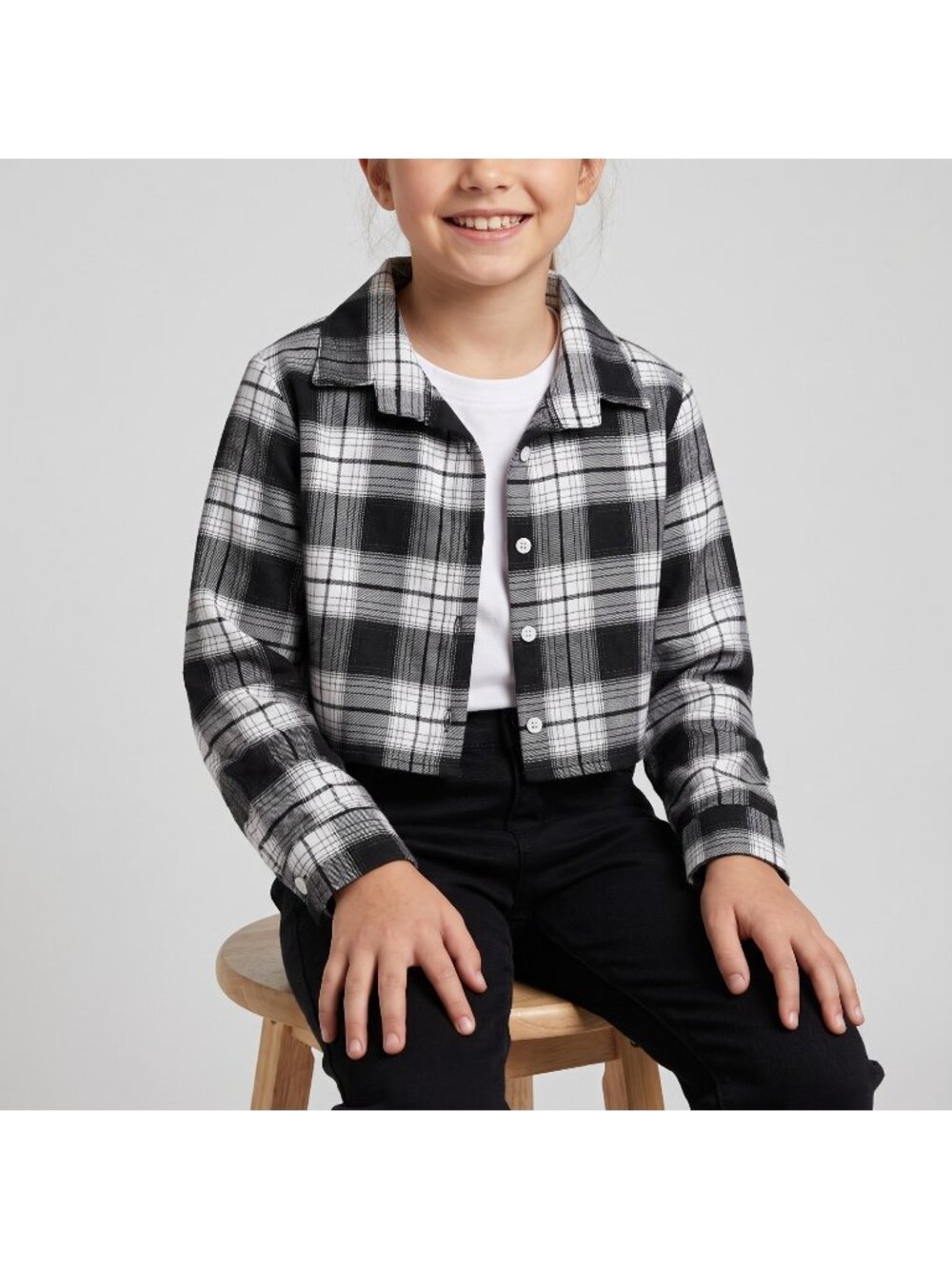 Shein Girl's Flannel Plaid Button Front Cropped Wide Fit Shirt size 9-10 (140)